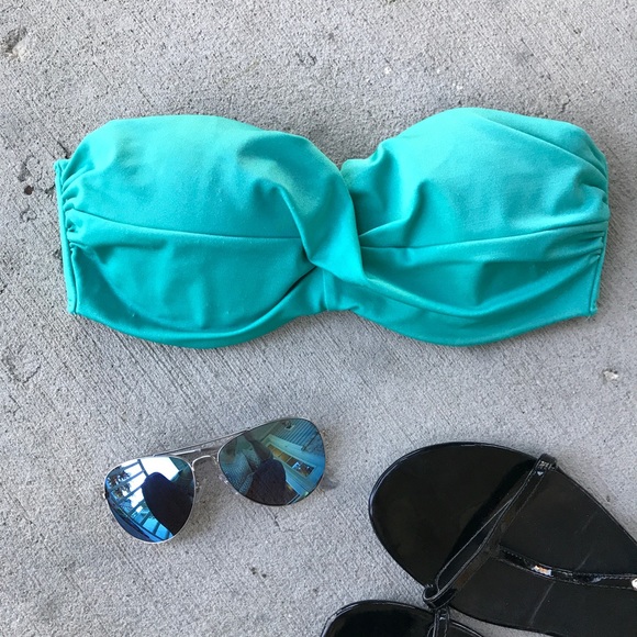 Victoria's Secret Other - Victorias Secret Swim Push-up Bikini Top, 34C