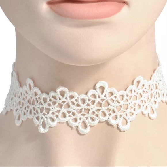 Unbranded Jewelry - Beautiful Vintage Style White Lace Choker - NWOT
