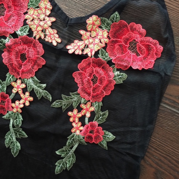 Black sheer rose embroider appliqué bodysuit teddy - Picture 4 of 8