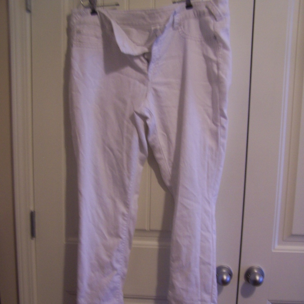 PLUS WHITE SKINNY JEANS