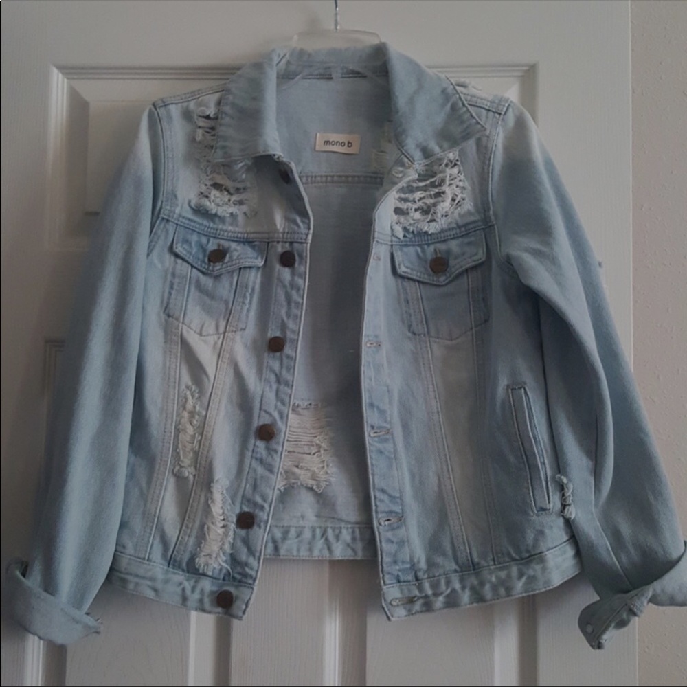 NWOT light denim jacket - Picture 3 of 3