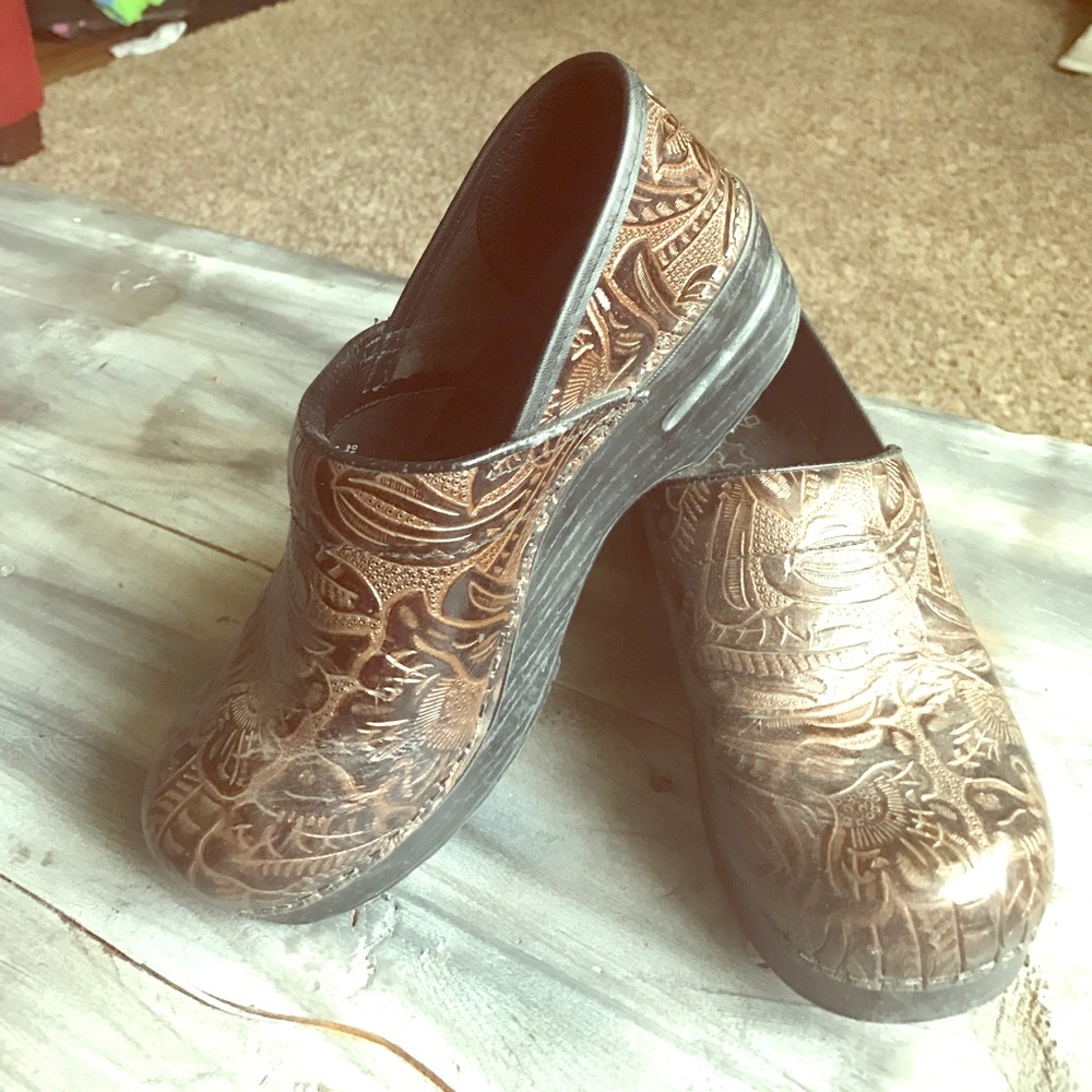 Brown Danskos