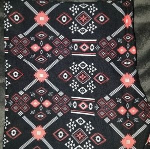 BNWOT TC LULAROE LEGGINGS