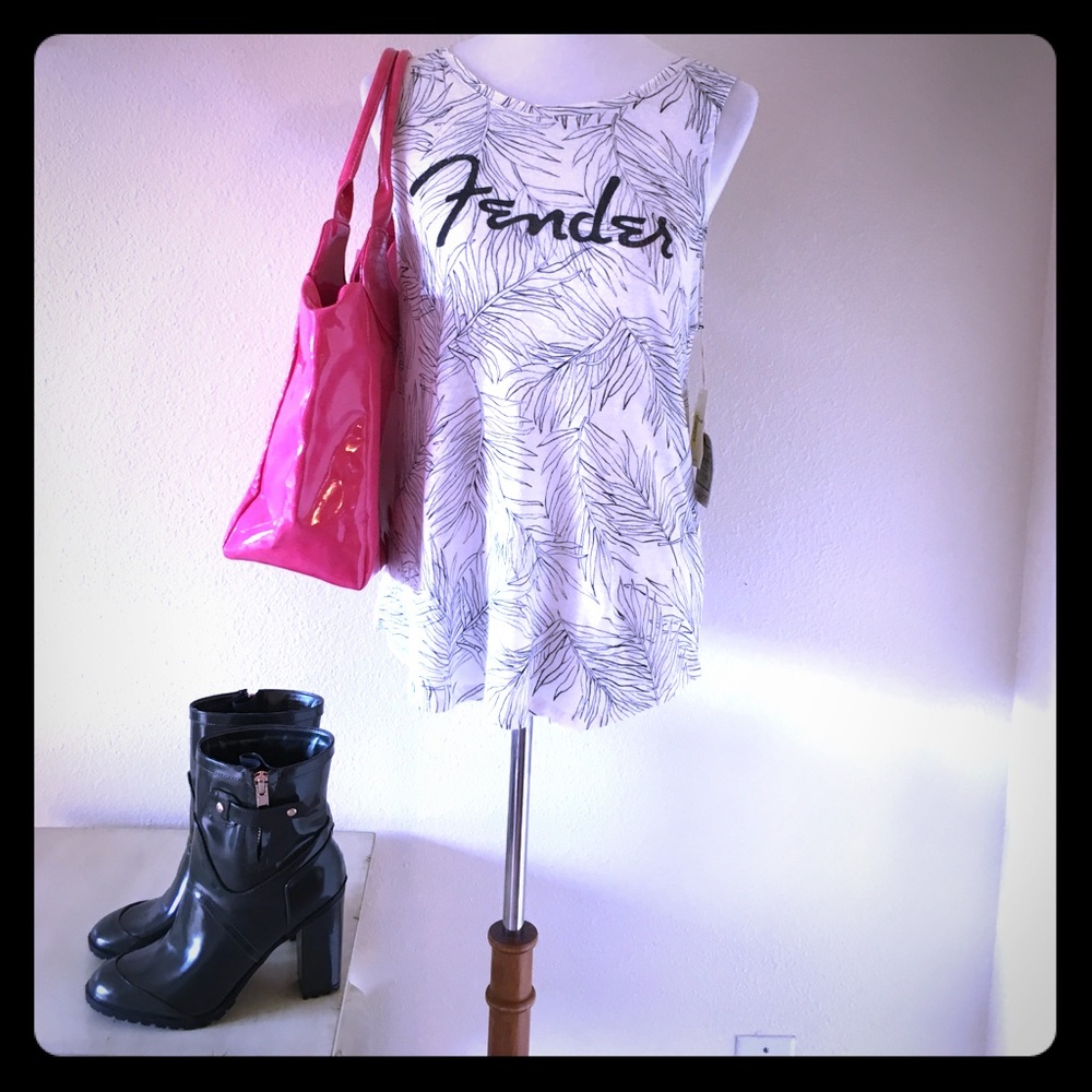 🆕 Lucky Fender Tank Top 🆕 - Picture 2 of 8
