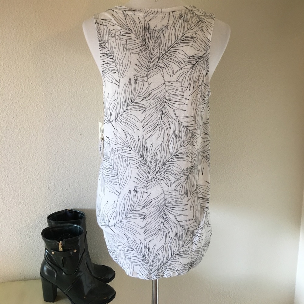 🆕 Lucky Fender Tank Top 🆕 - Picture 4 of 8