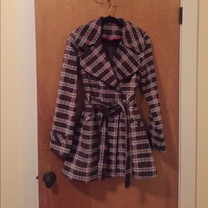 Lululemon trench coat