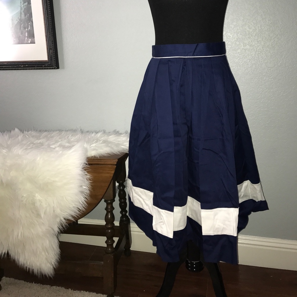 🌸LONG NAVY SKIRT