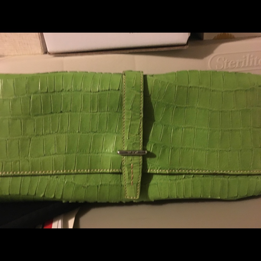 Tumi green clutch