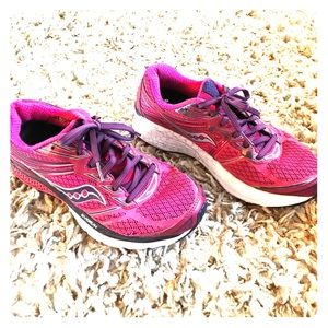 Saucony Size 7.5 Shoes