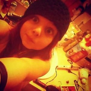 Meet your Posher, Ada mae