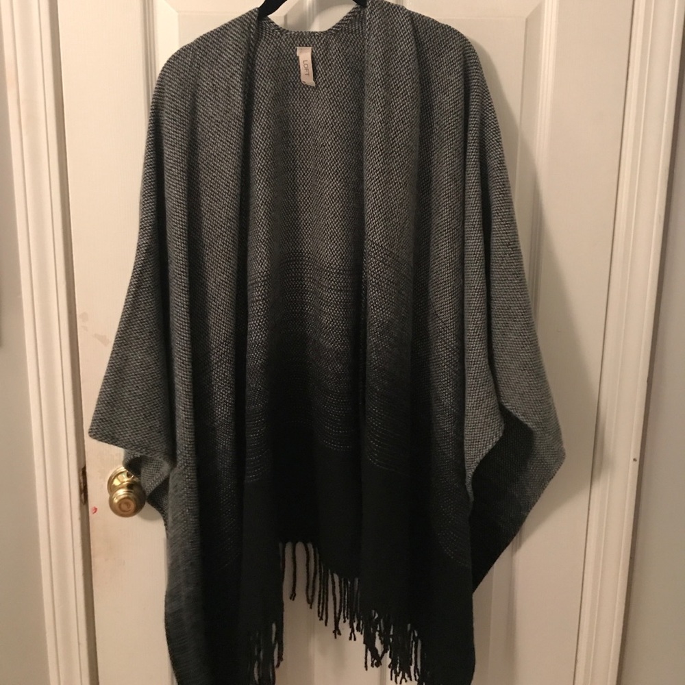 Ann Taylor Loft poncho