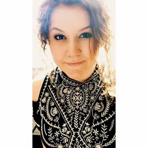 Meet your Posher, Devin