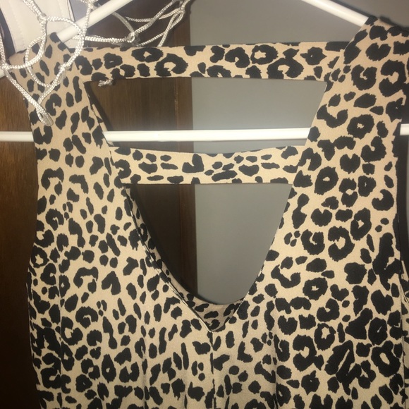 BODY CENTRAL DRESS Can never go wrong!💕💕 - Picture 4 of 5