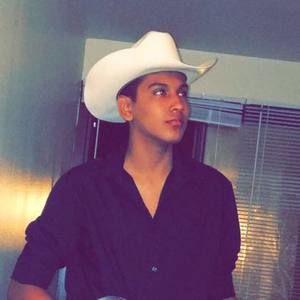 Meet your Posher, Adrian