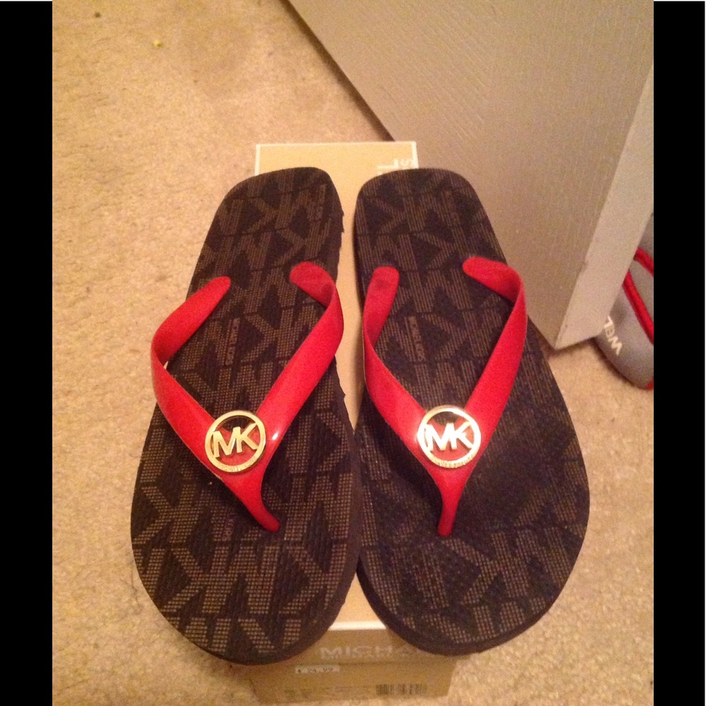 MK Flip Flop Lot