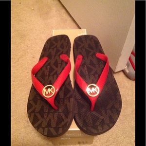 MK Flip Flop Lot