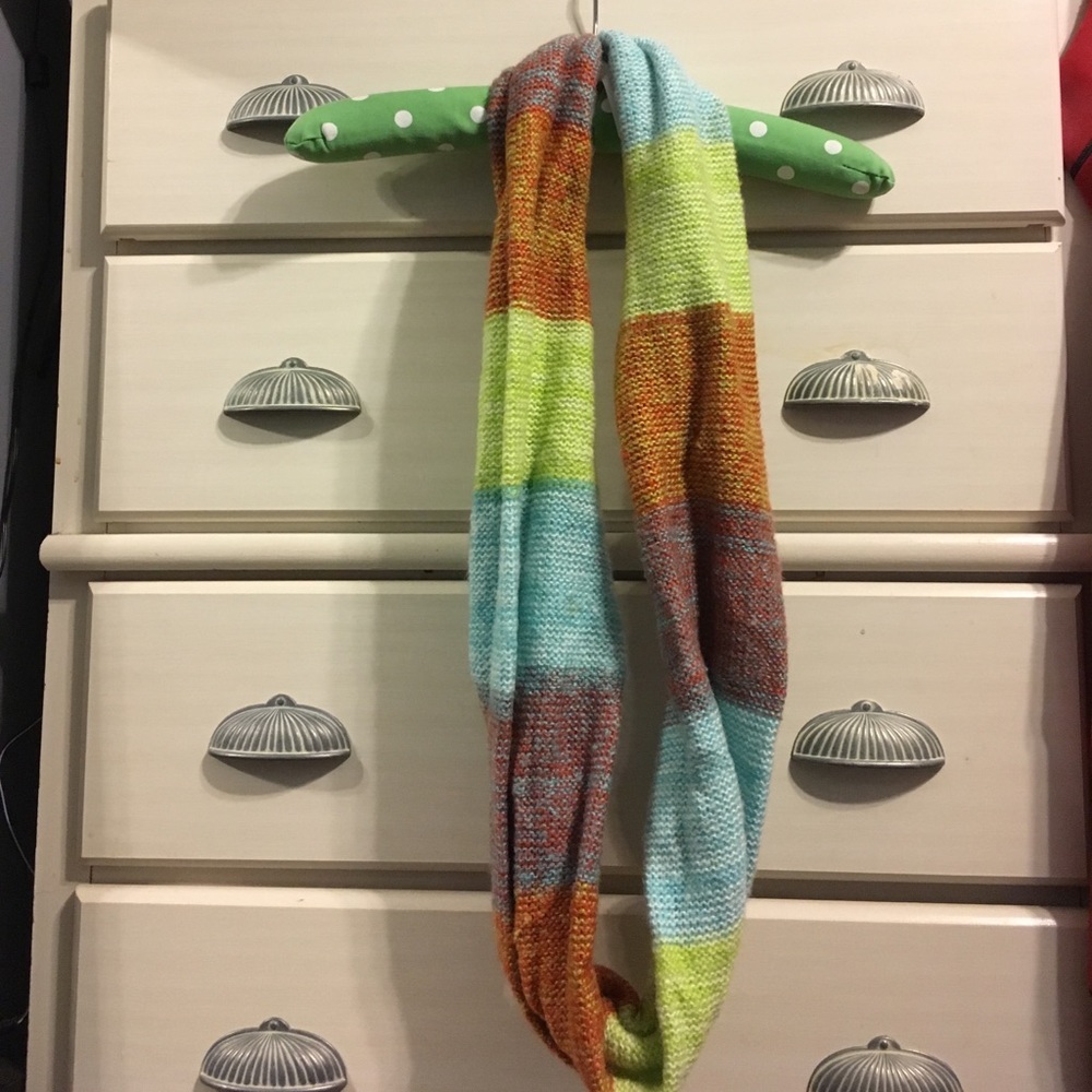 Multicolor infinity scarf