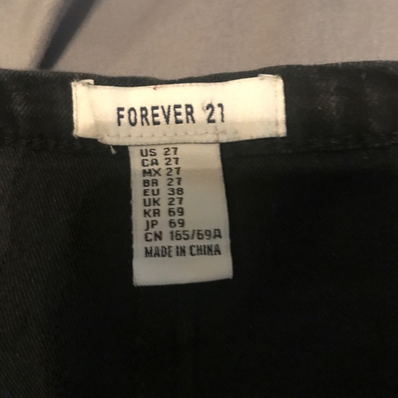 Jean shorts - Picture 2 of 3