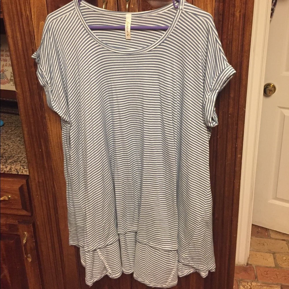 Blue and white strip piko style top!
