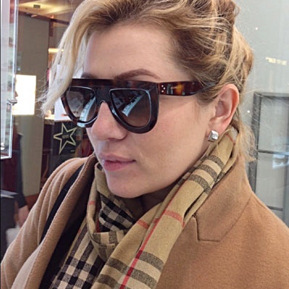 Celine Andrea Sunglasses in Black Tortoise CL41398 - Picture 5 of 8