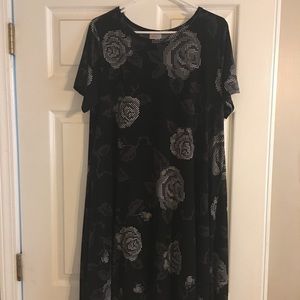 Lularoe L Carly