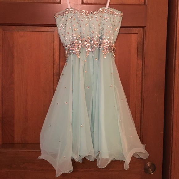 Short homecoming dress mint green Mori lee - Picture 2 of 3