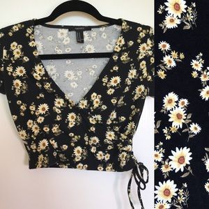 Daisy crop top 🌼