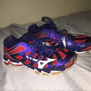 Mizuno red, white and blue volleyball shoes