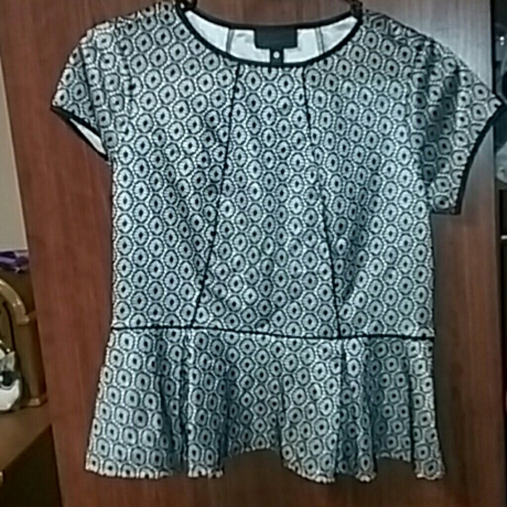 Cute peplum top 💄