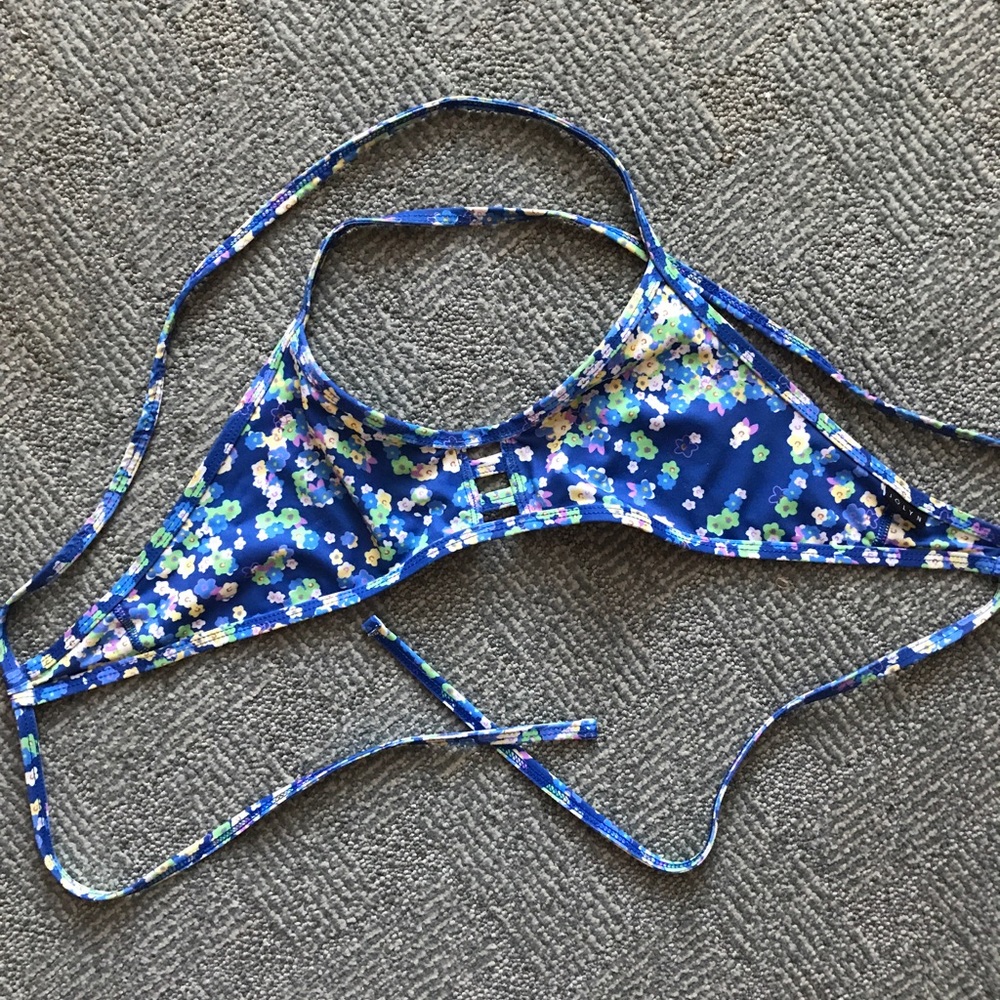 Jolyn floral tomcat top