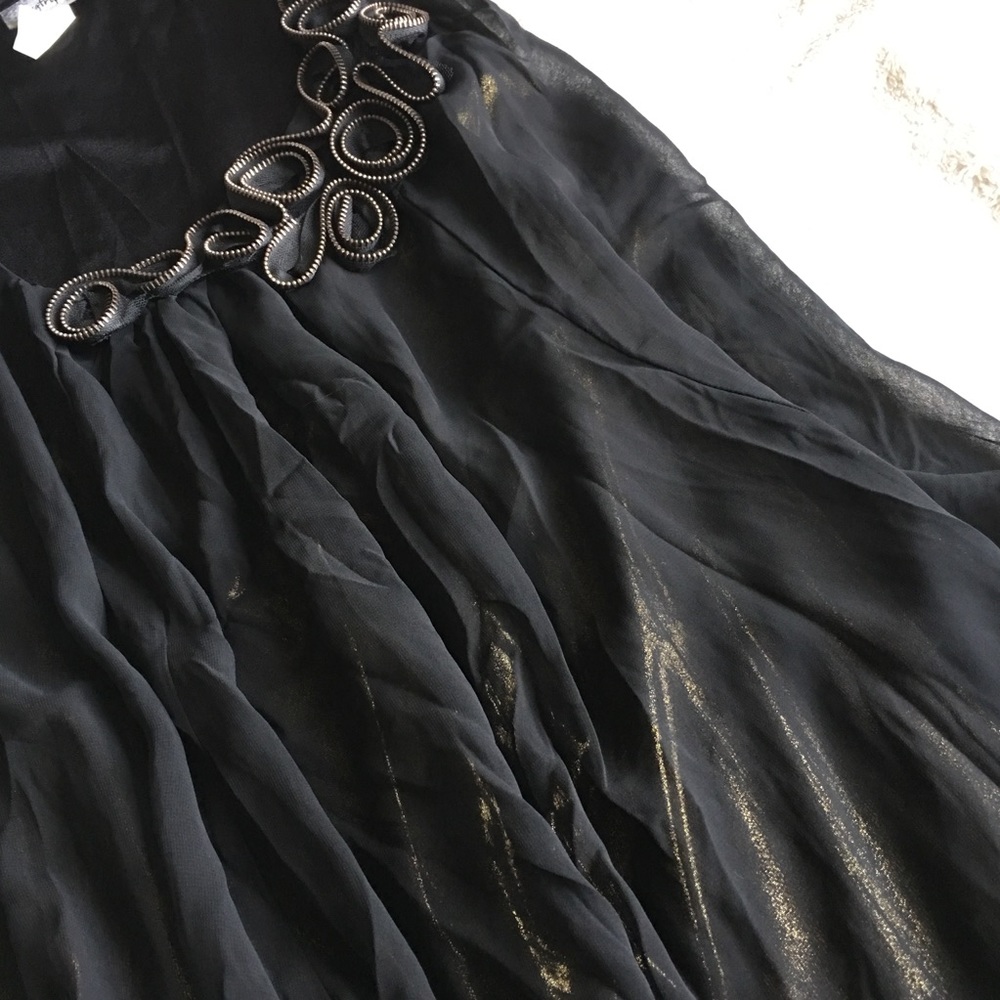 {DAYTRIP} Tiered Embellished Sleeveless Scoop-Neck - Picture 2 of 8