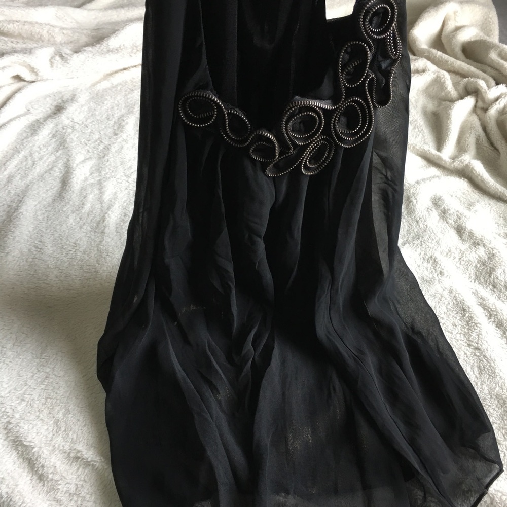 {DAYTRIP} Tiered Embellished Sleeveless Scoop-Neck - Picture 5 of 8