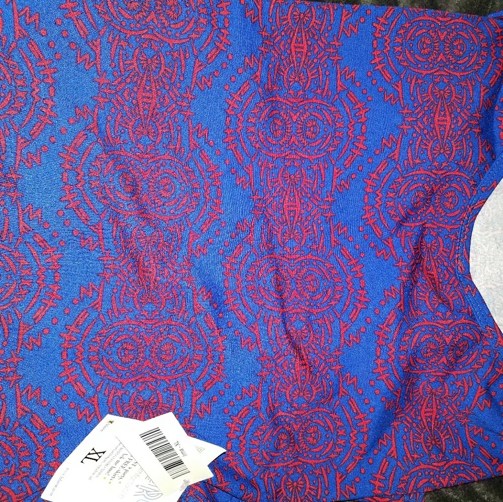 BNWT XL OWL PRINT LULAROE IRMA