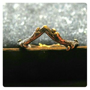 Sterling silver thorn stacking ring