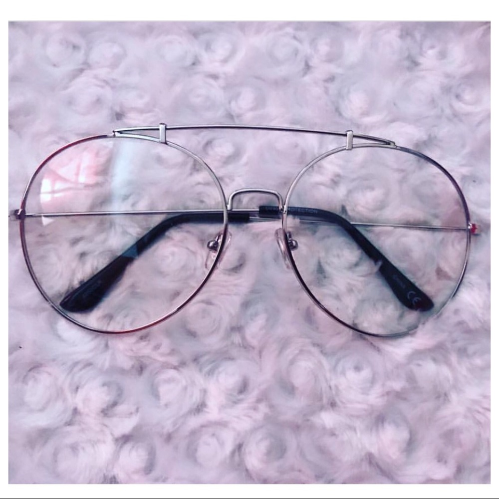 Oversized aviator glasses
