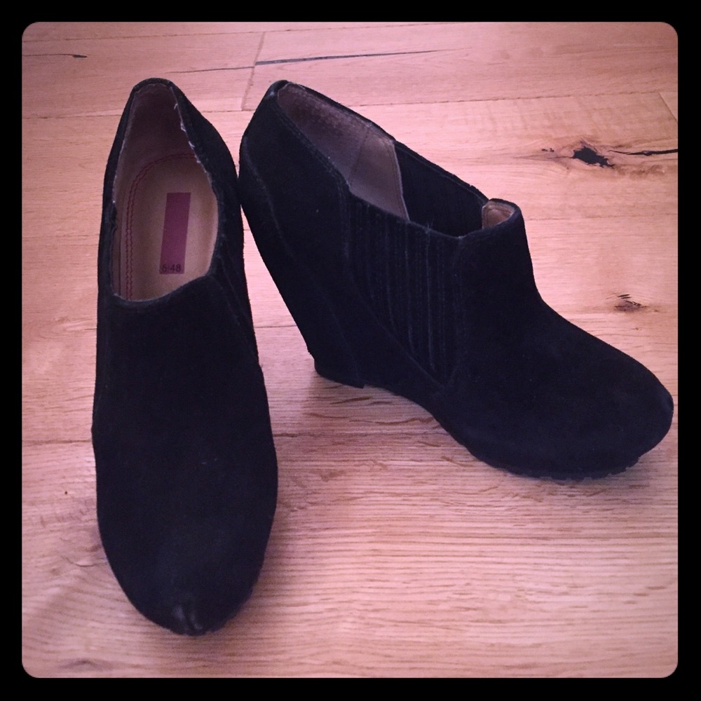5/48 Suede Platform Booties