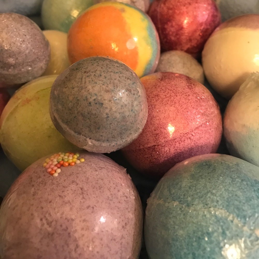 Various 🛀 BathBombs‼️💋 - Picture 2 of 2