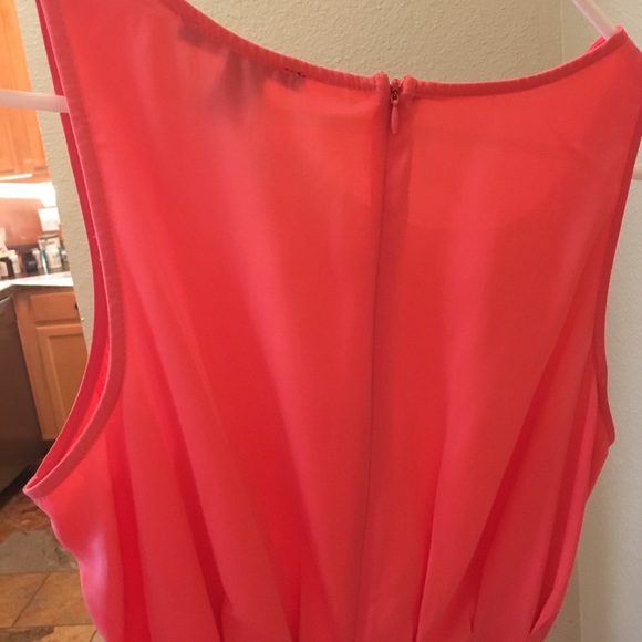 Romper with belt NWOT - Picture 4 of 4