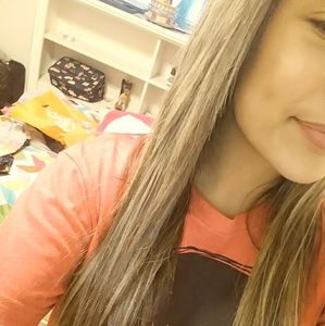 Meet your Posher, Madicela