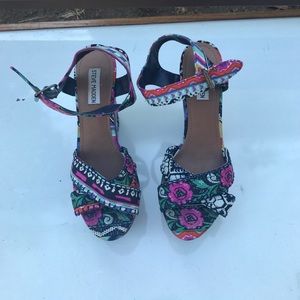 Steve Madden printed wedges