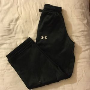 Black underarmour pants