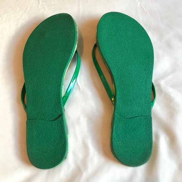 🍏 Nine & Co. Flip Flops 🍏 - Picture 4 of 5