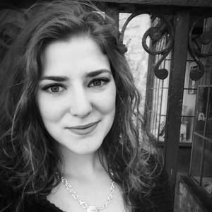 Meet your Posher, Alexandra