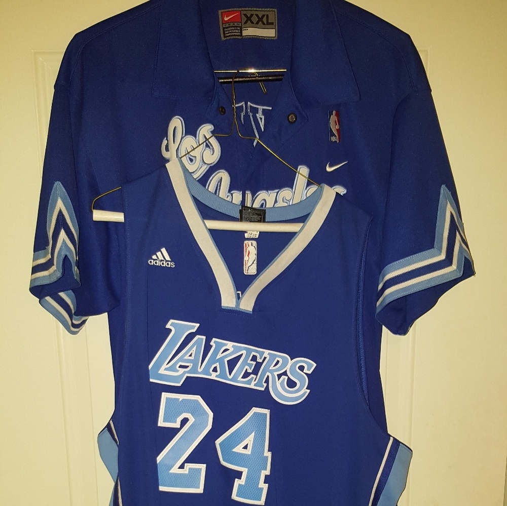 NIKE Los Angeles Lakers warm-up suit