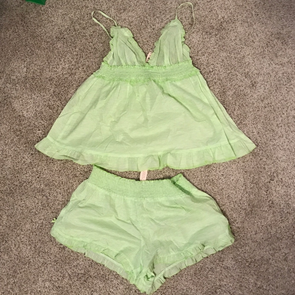 VS nightie set