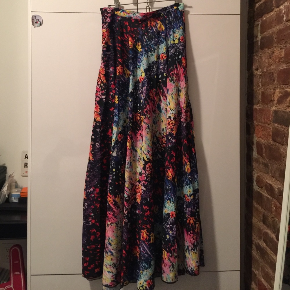 Colorful maxi skirt- great for summer!