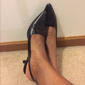 Black leather kitten heel sling back🌚