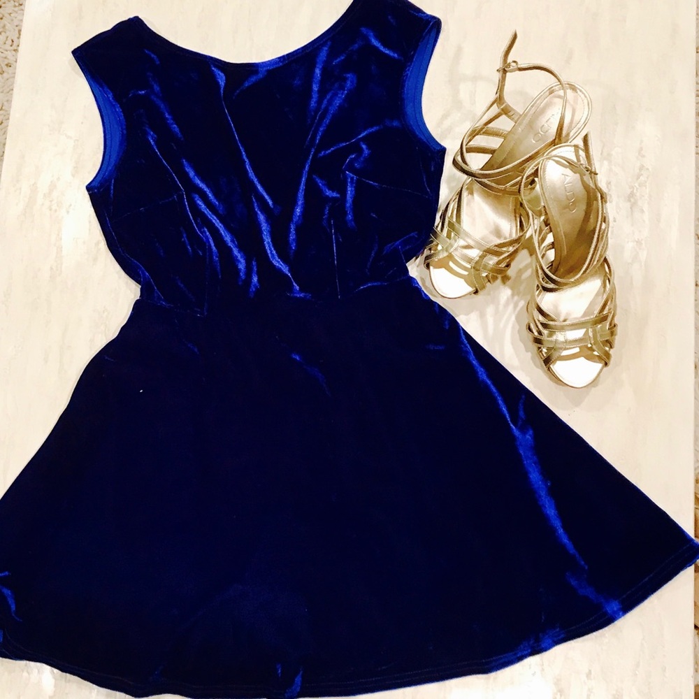 Tobi Royal Blue Velvet Backless Mini Dress