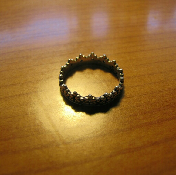 Crown ring - Picture 2 of 2