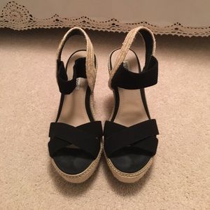 Black and Tan Steve Madden wedges